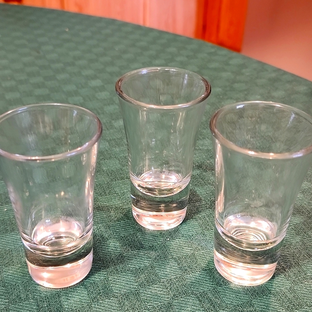 Tall Elegant Clear Shot Glasses With Thick Base     Set of 3 Whiskey/Liquor